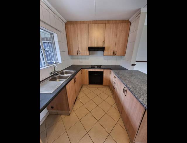 2 BEDROOM PROPERTY TO RENT IN DALPARK EXT 1